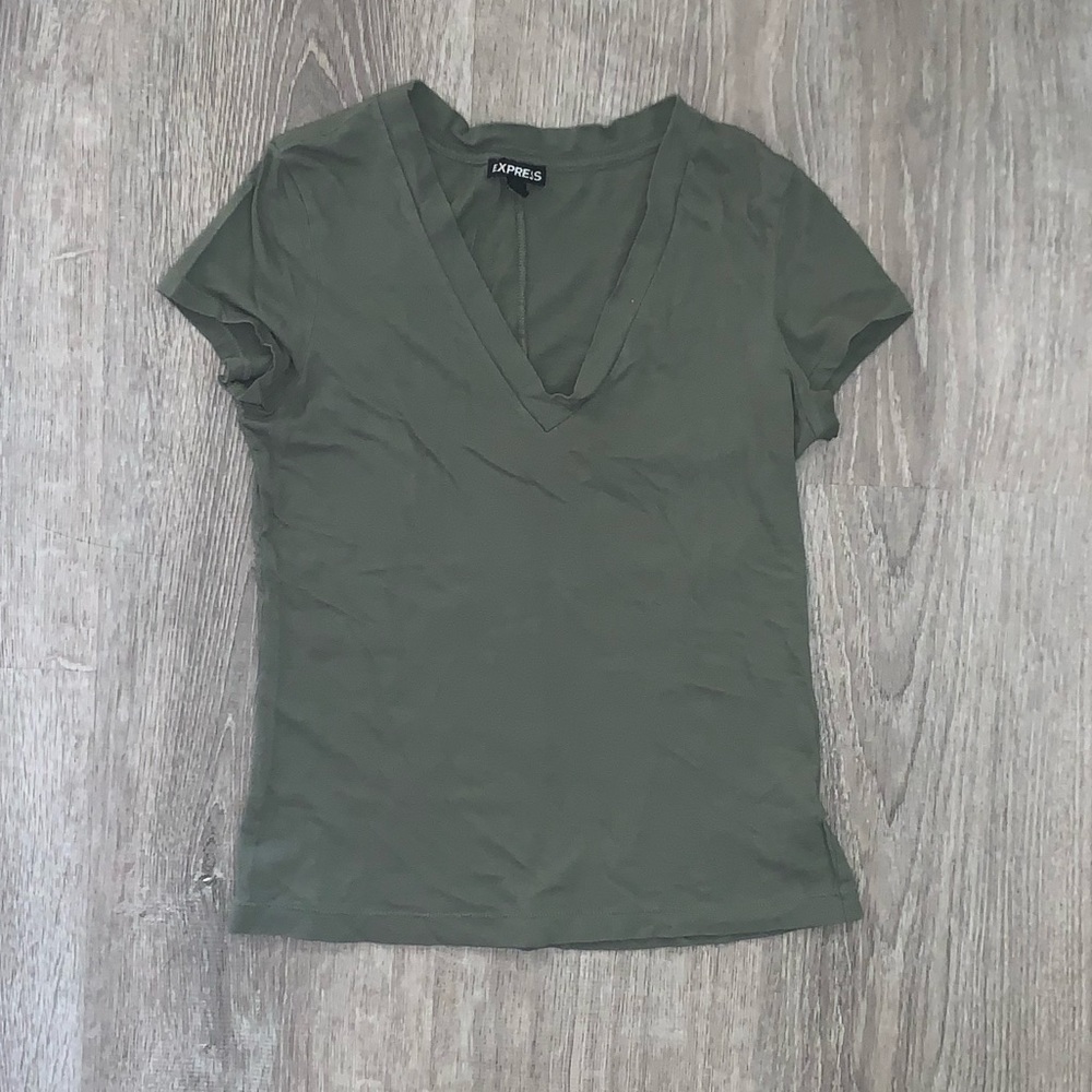 Express V-neck T-shirt